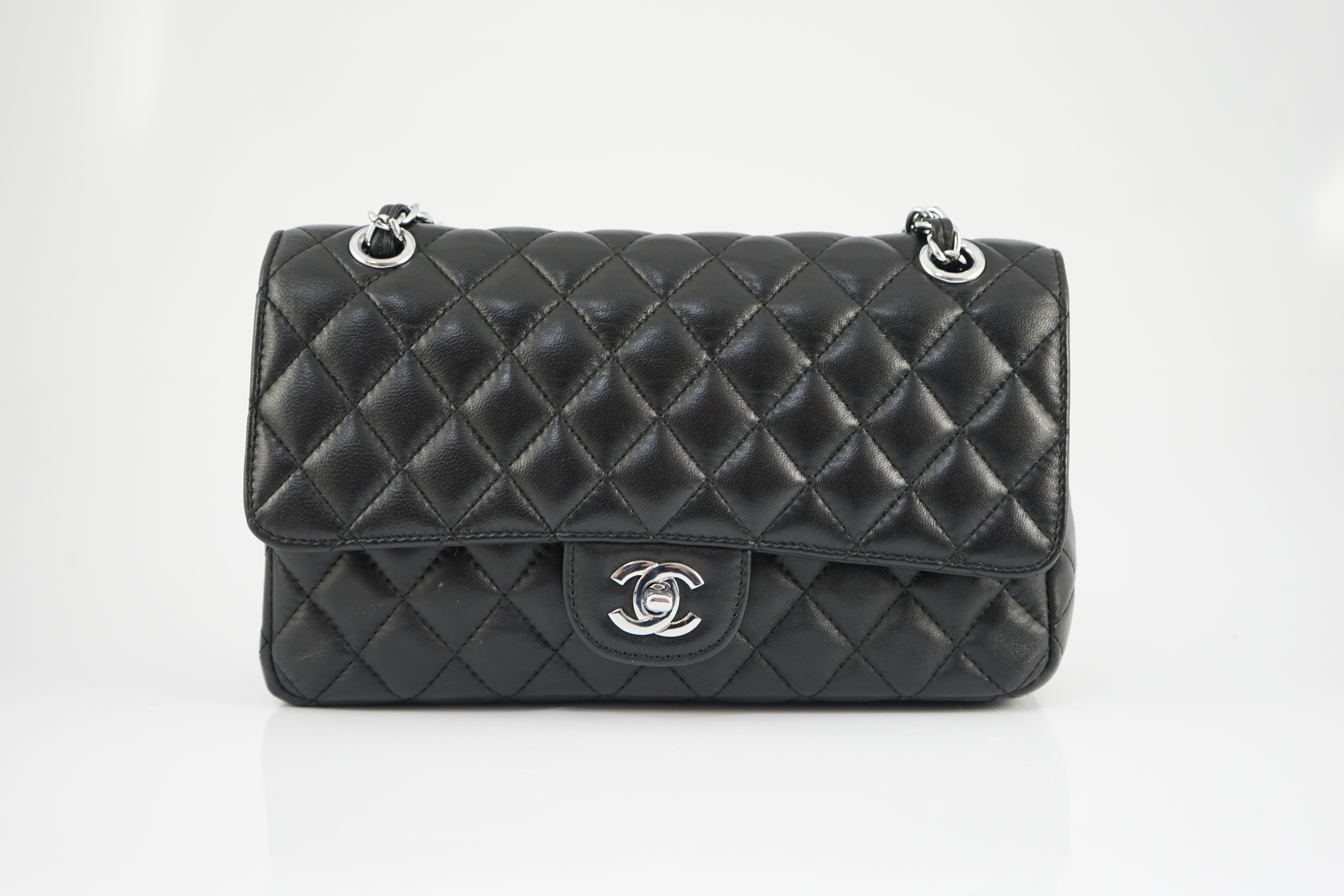 A Chanel classic black quilted leather shoulder bag width 25.5cm, depth 7cm, height 16cm